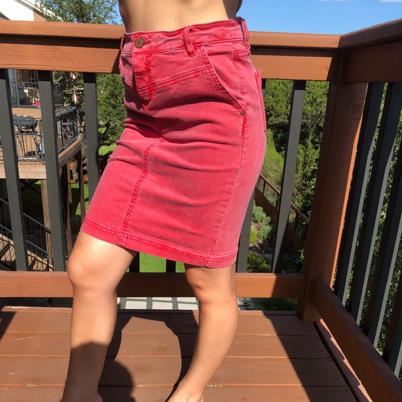 High waisted pink denim skirt - Picture 1 of 3